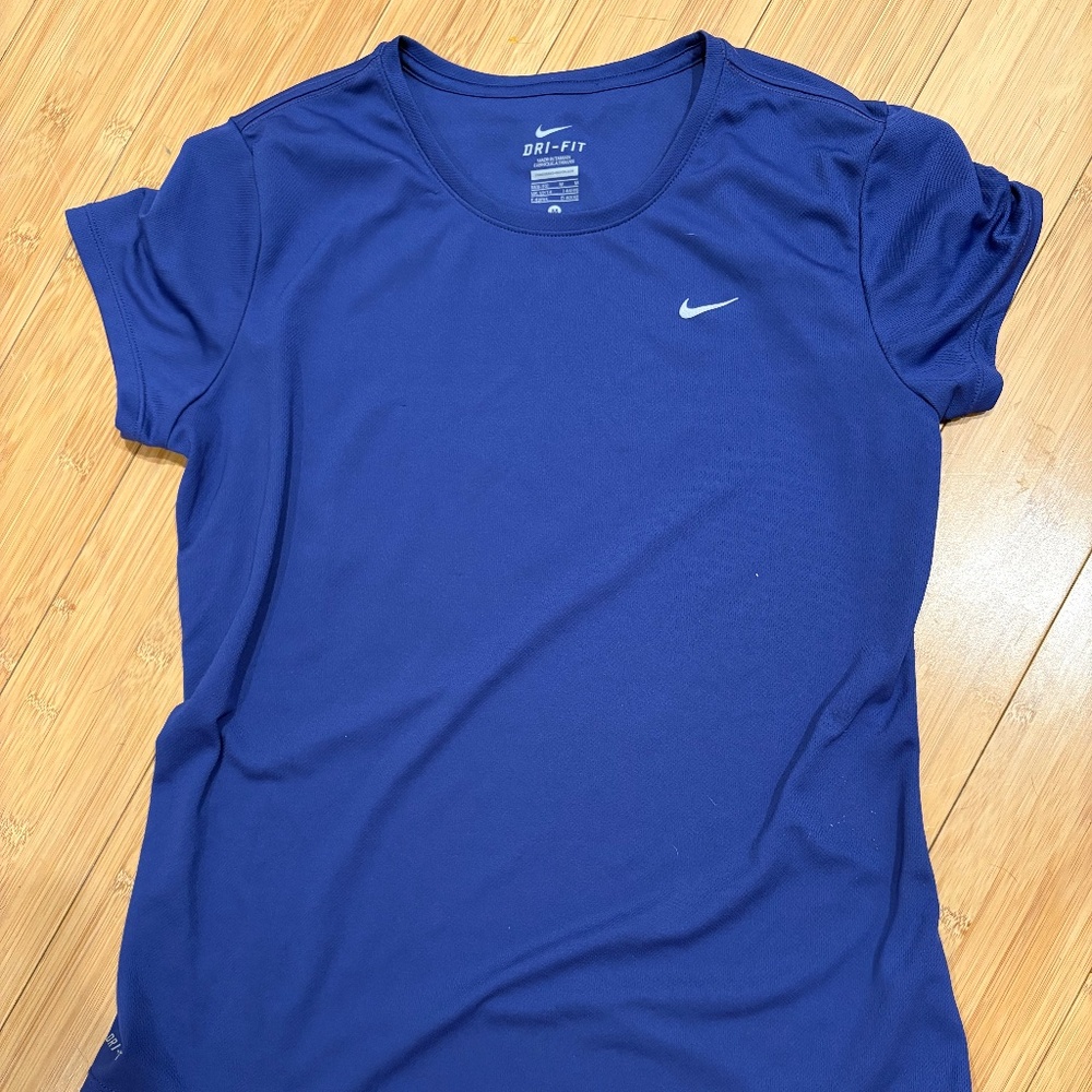 Nike Purple Dri Fit Tee Size Medium